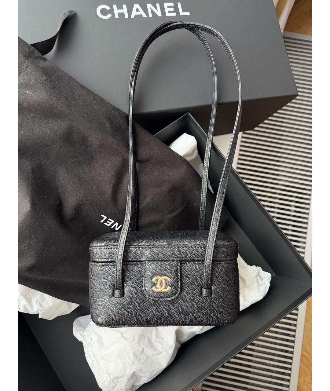 CHANEL Черная кожаная сумка через плечо, фото 2