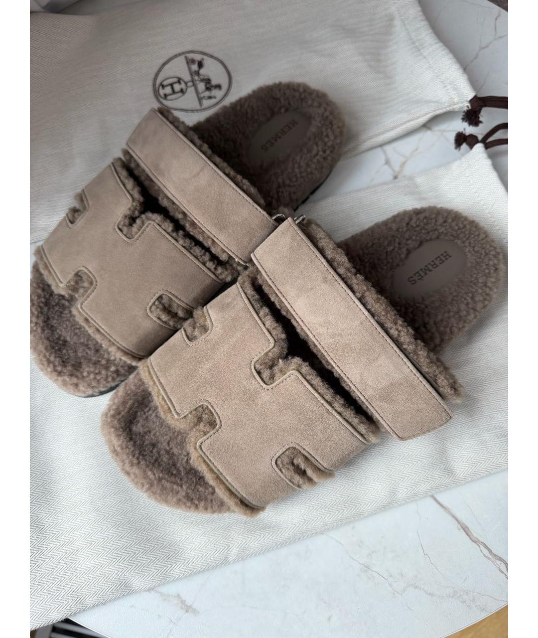 HERMES Серые замшевые сандалии, фото 2