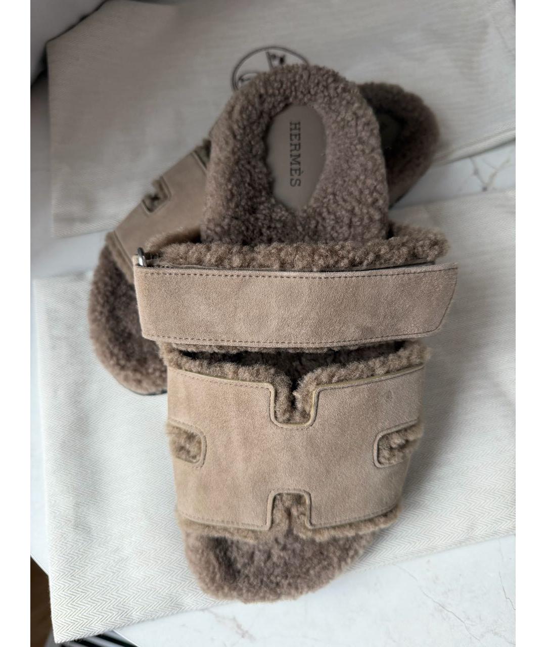 HERMES Серые замшевые сандалии, фото 4