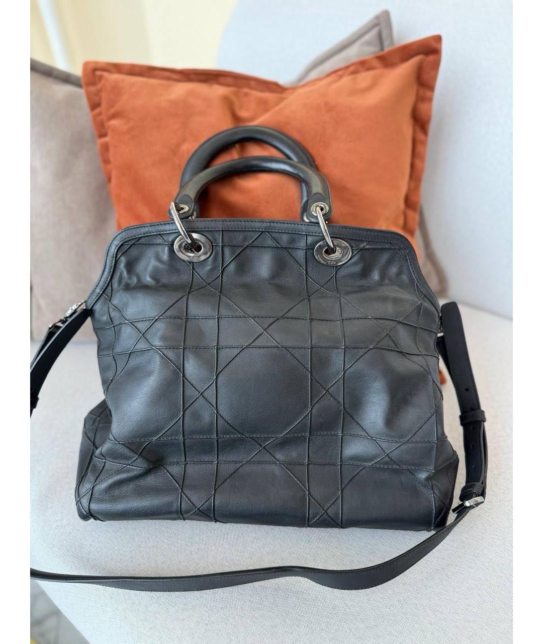 CHRISTIAN DIOR Черная кожаная сумка с короткими ручками, фото 2