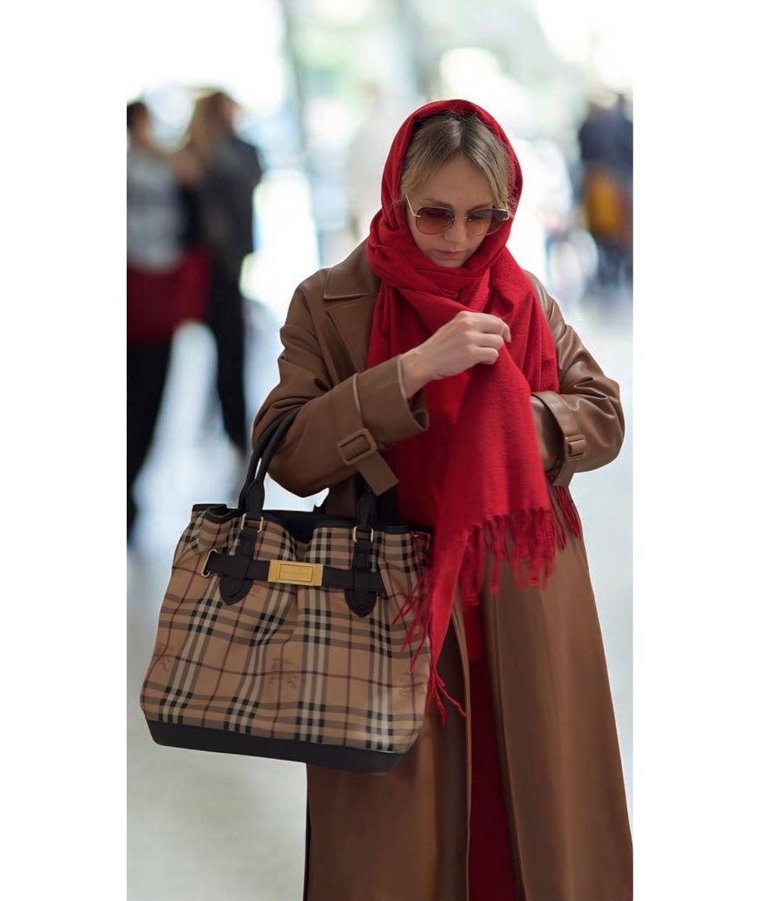 BURBERRY Коричневая кожаная сумка с короткими ручками, фото 5