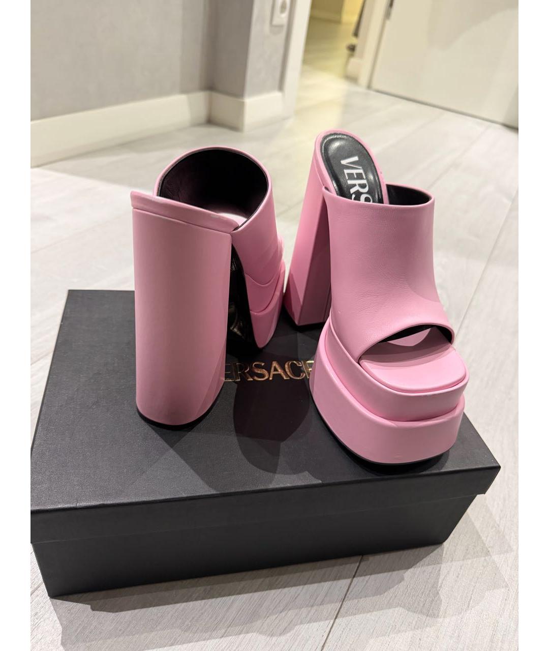 VERSACE Розовые кожаные босоножки, фото 2