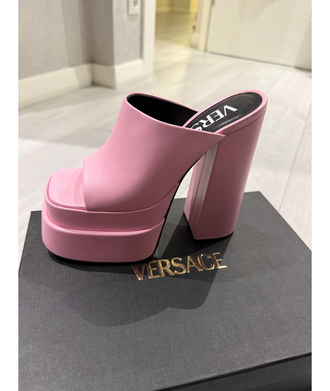 VERSACE Розовые кожаные босоножки, фото 5