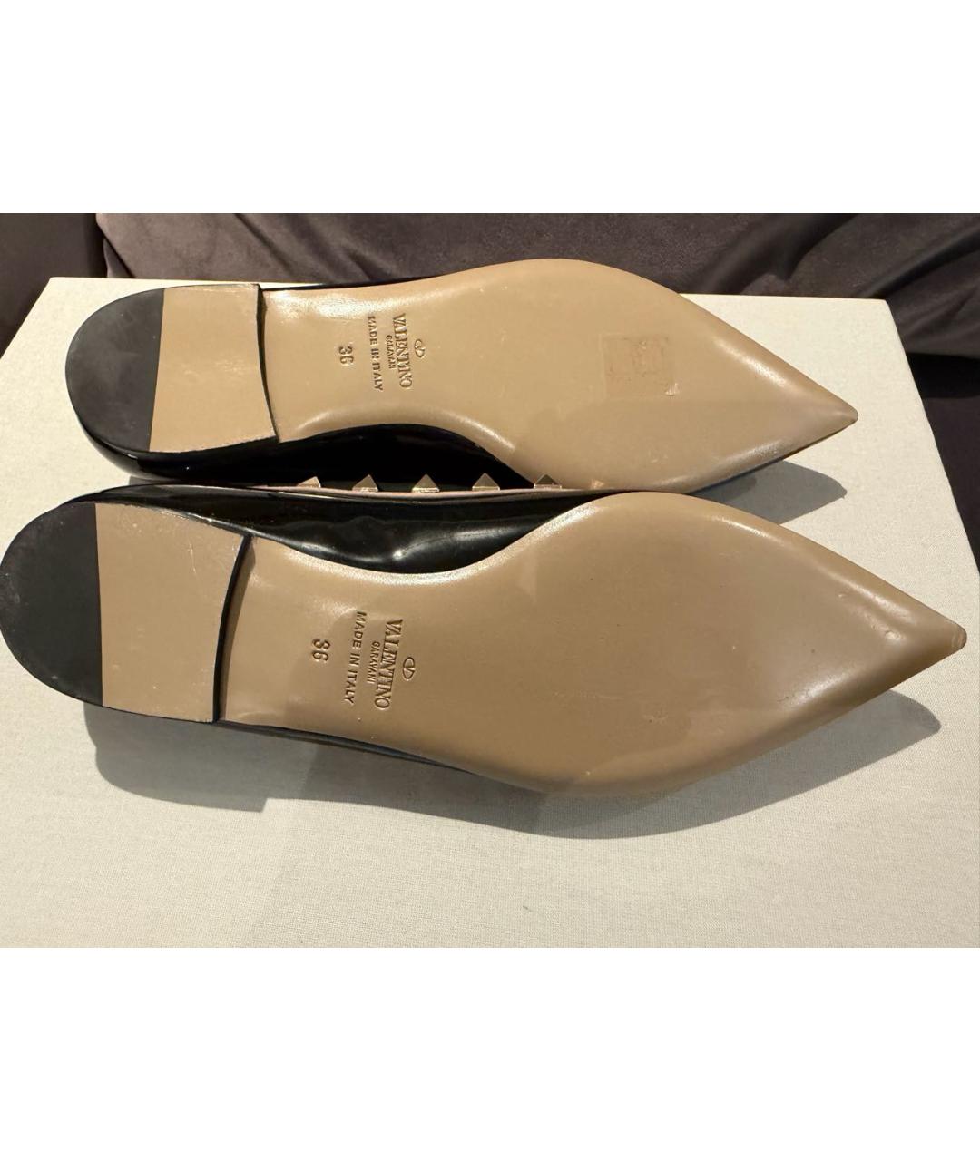 VALENTINO Черные балетки из лакированной кожи, фото 4