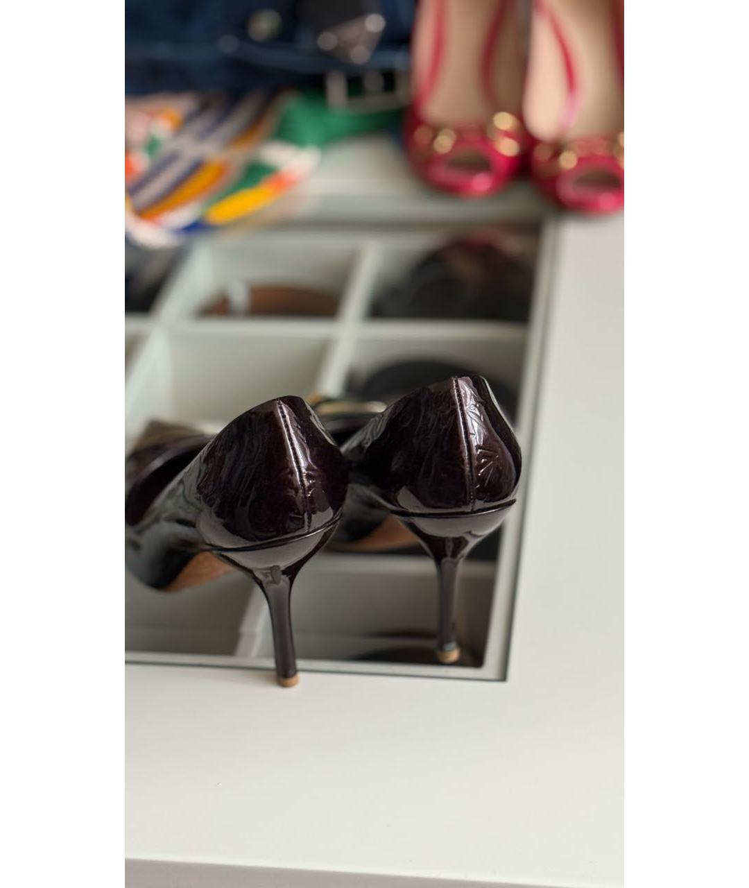 LOUIS VUITTON Бордовые туфли из лакированной кожи, фото 4