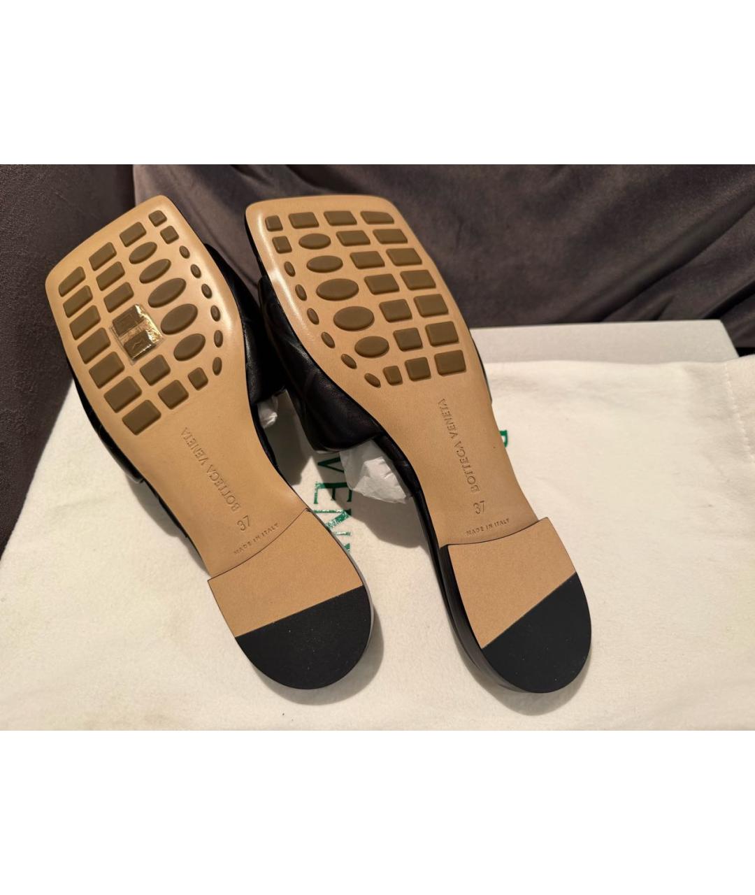 BOTTEGA VENETA Черные кожаные шлепанцы, фото 4