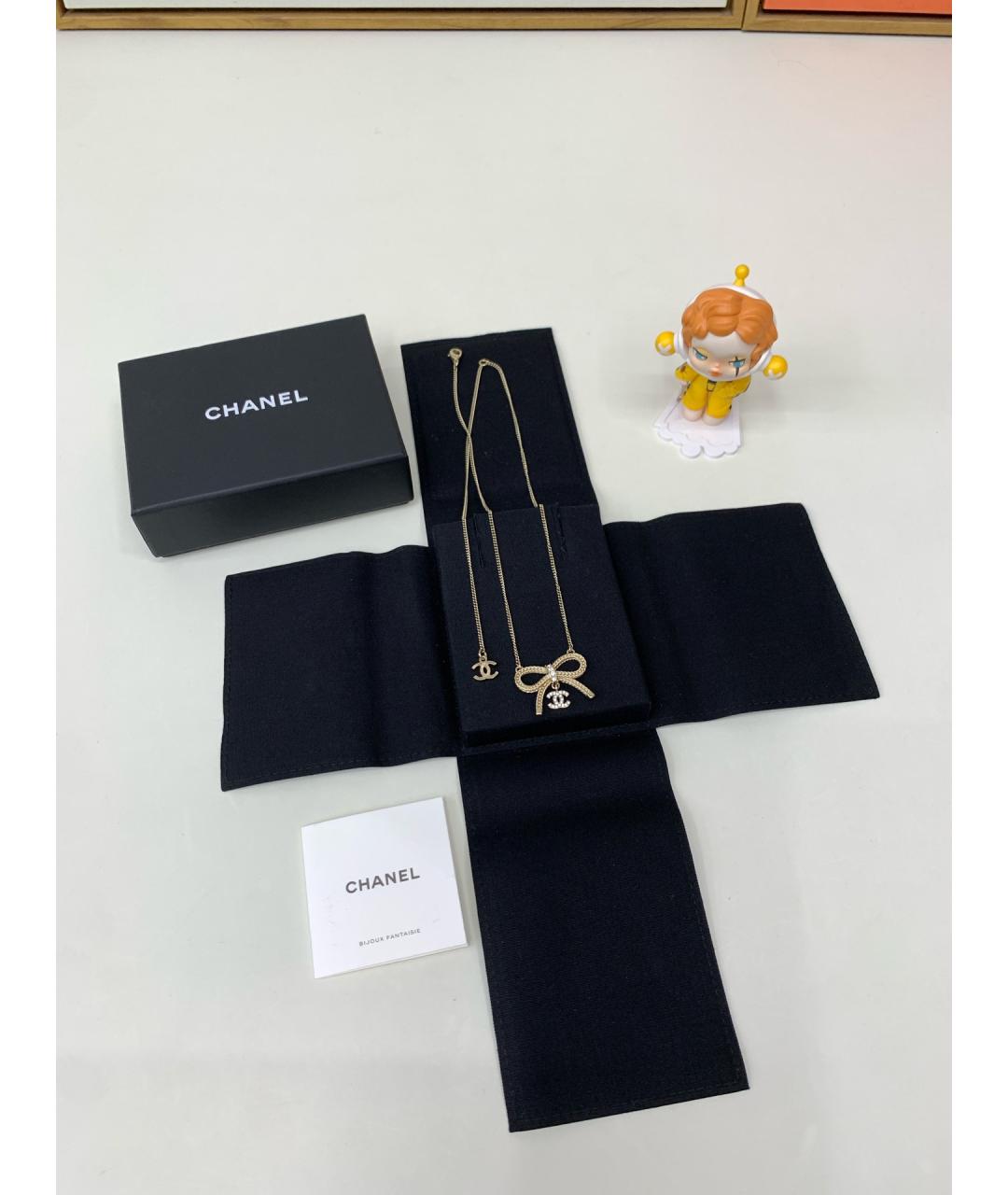 CHANEL Золотое металлическое колье, фото 3