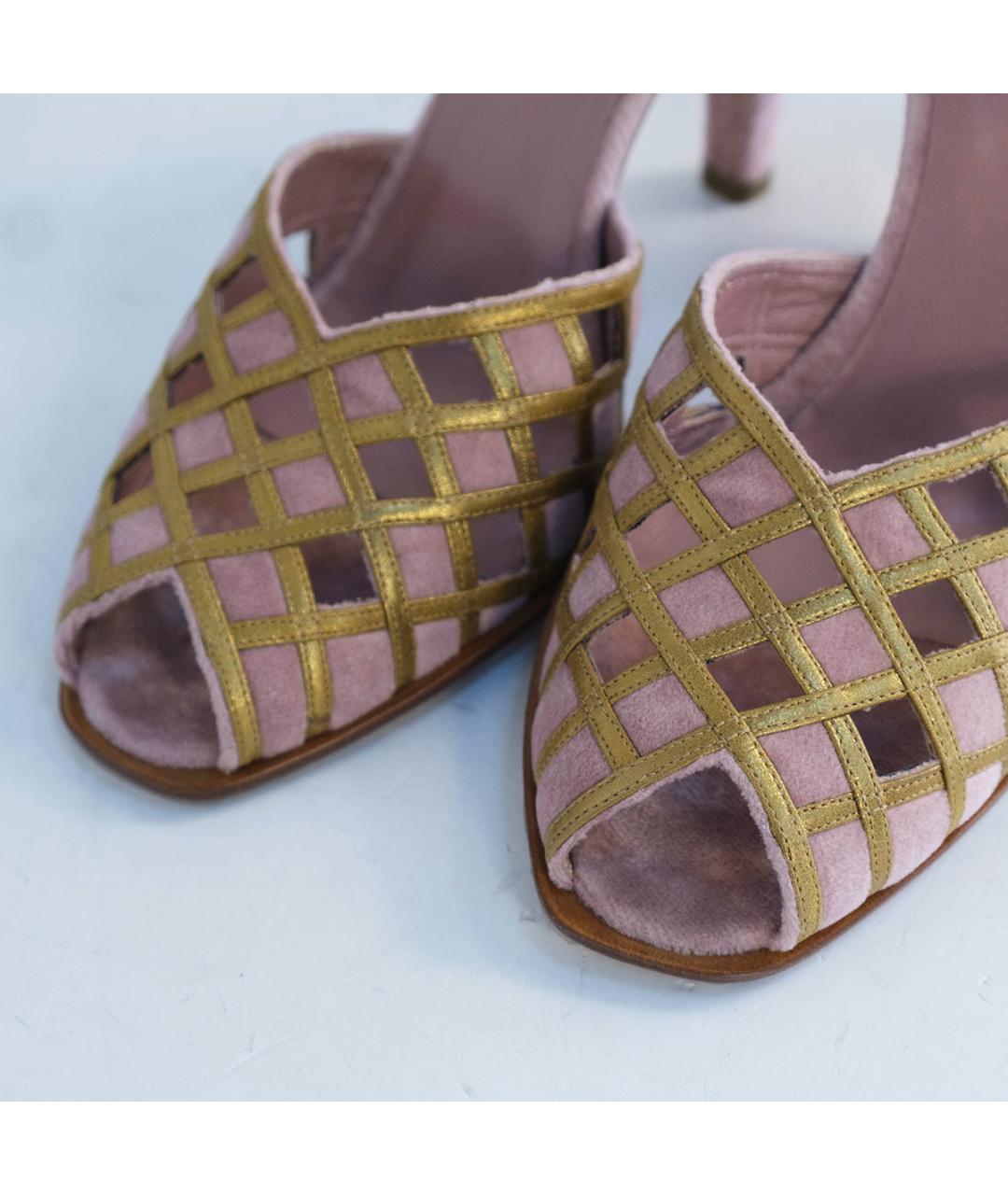 CHANEL Розовые босоножки, фото 3