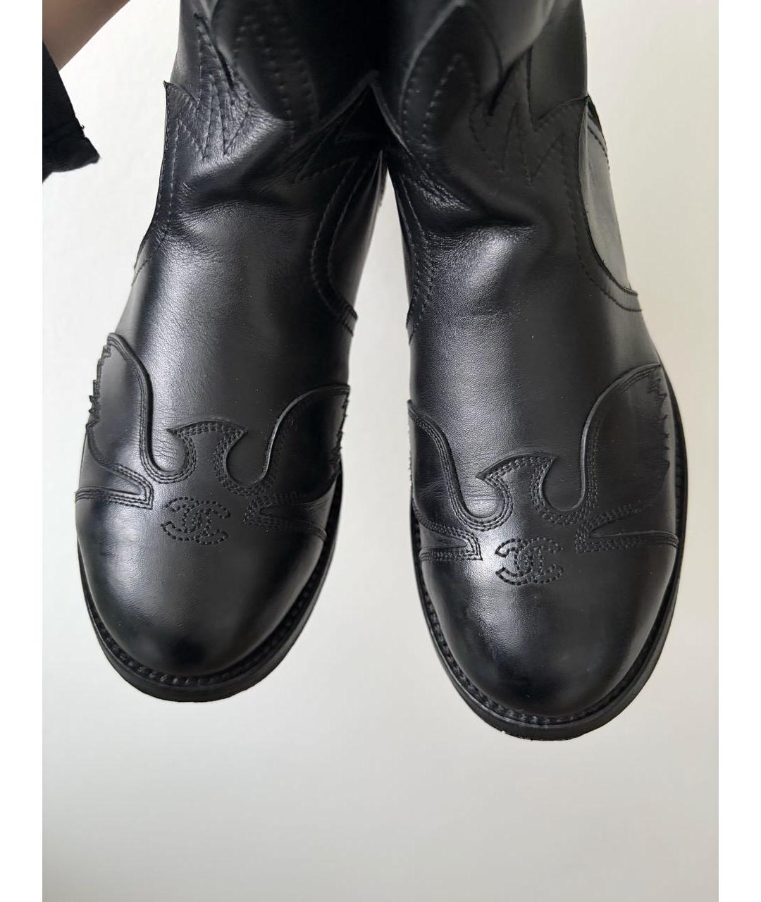 CHANEL Черные кожаные сапоги, фото 2