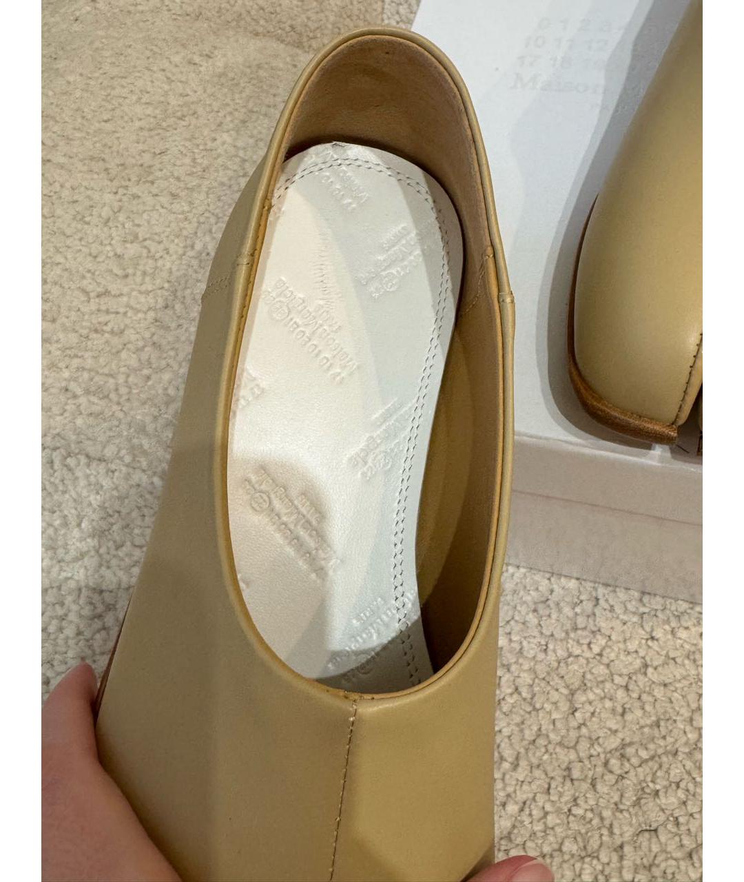 MAISON MARGIELA Бежевые кожаные лоферы, фото 5