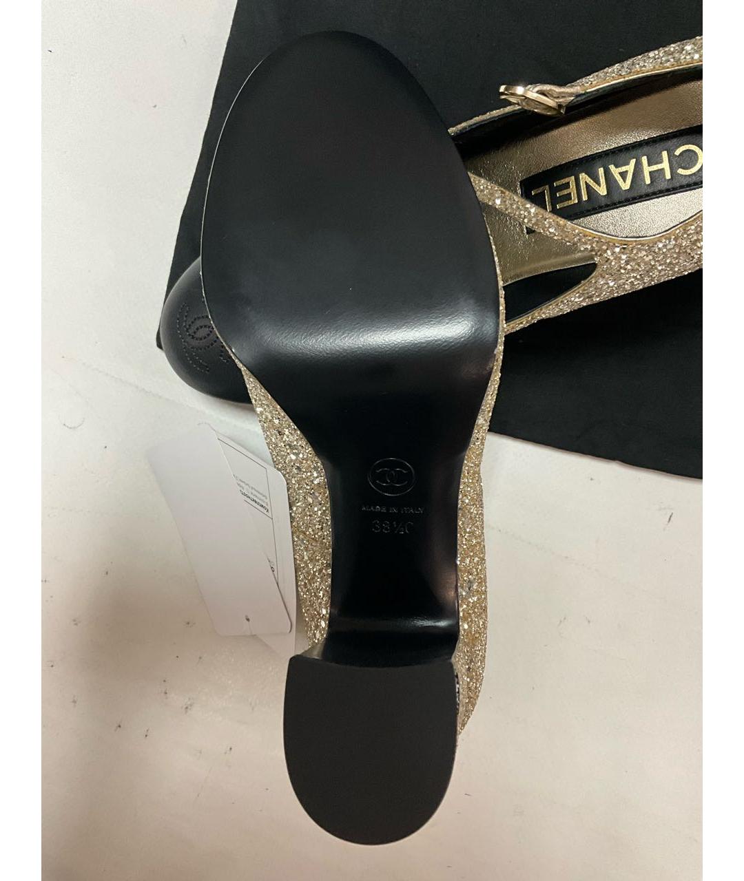 CHANEL Золотые кожаные туфли, фото 5