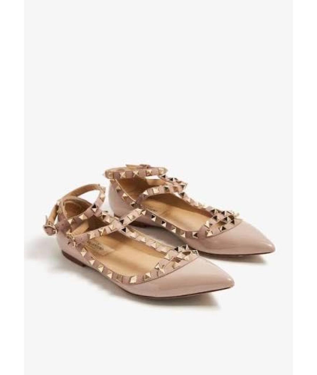 VALENTINO Бежевые балетки из лакированной кожи, фото 2