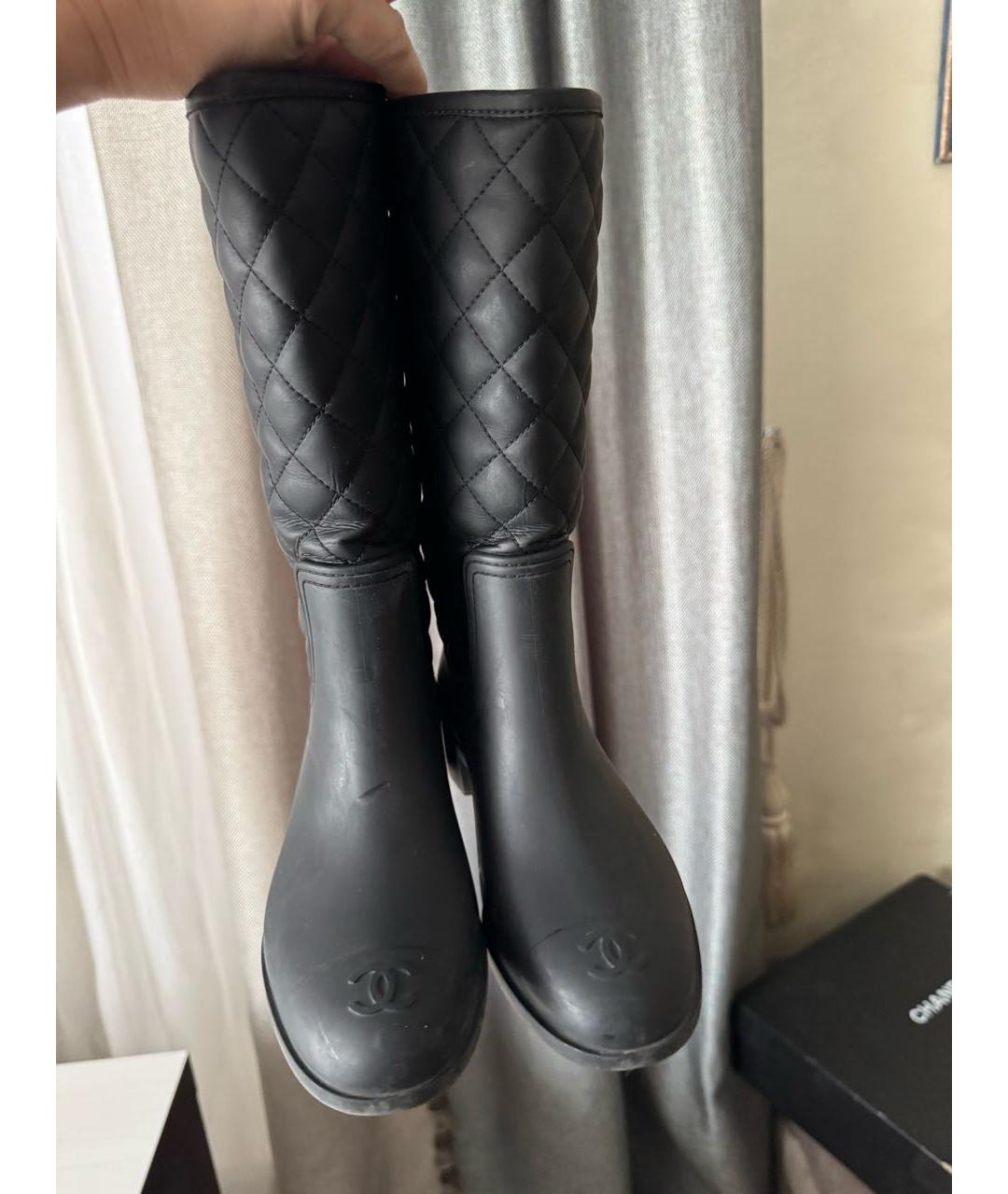 CHANEL Черные резиновые сапоги, фото 2