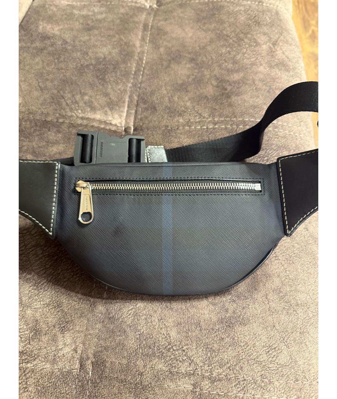 BURBERRY Темно-синяя кожаная поясная сумка, фото 3