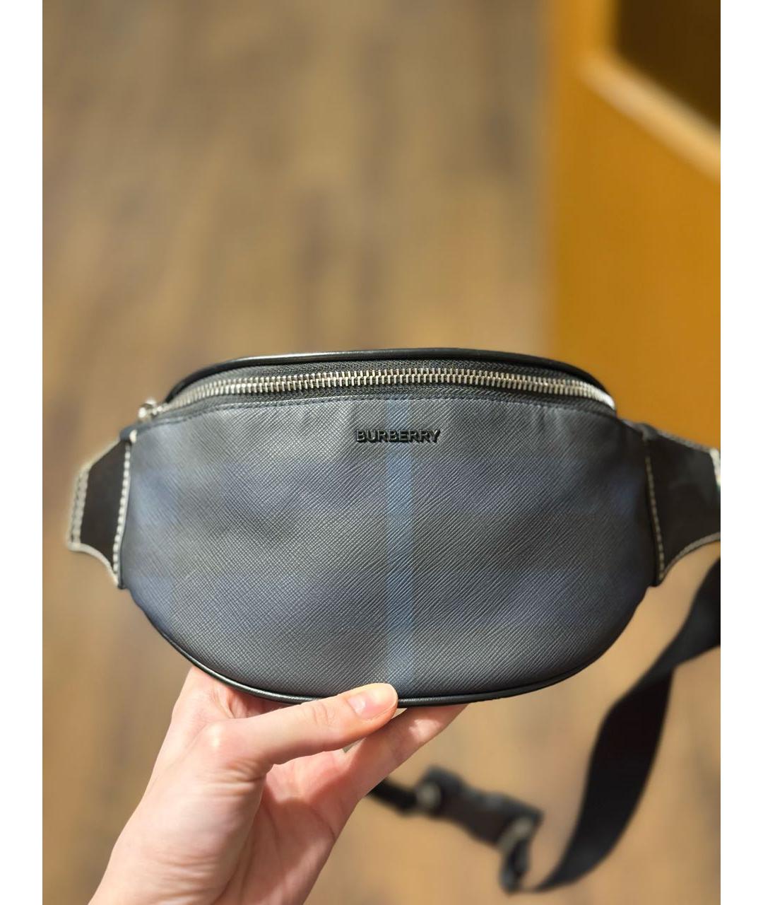 BURBERRY Темно-синяя кожаная поясная сумка, фото 2