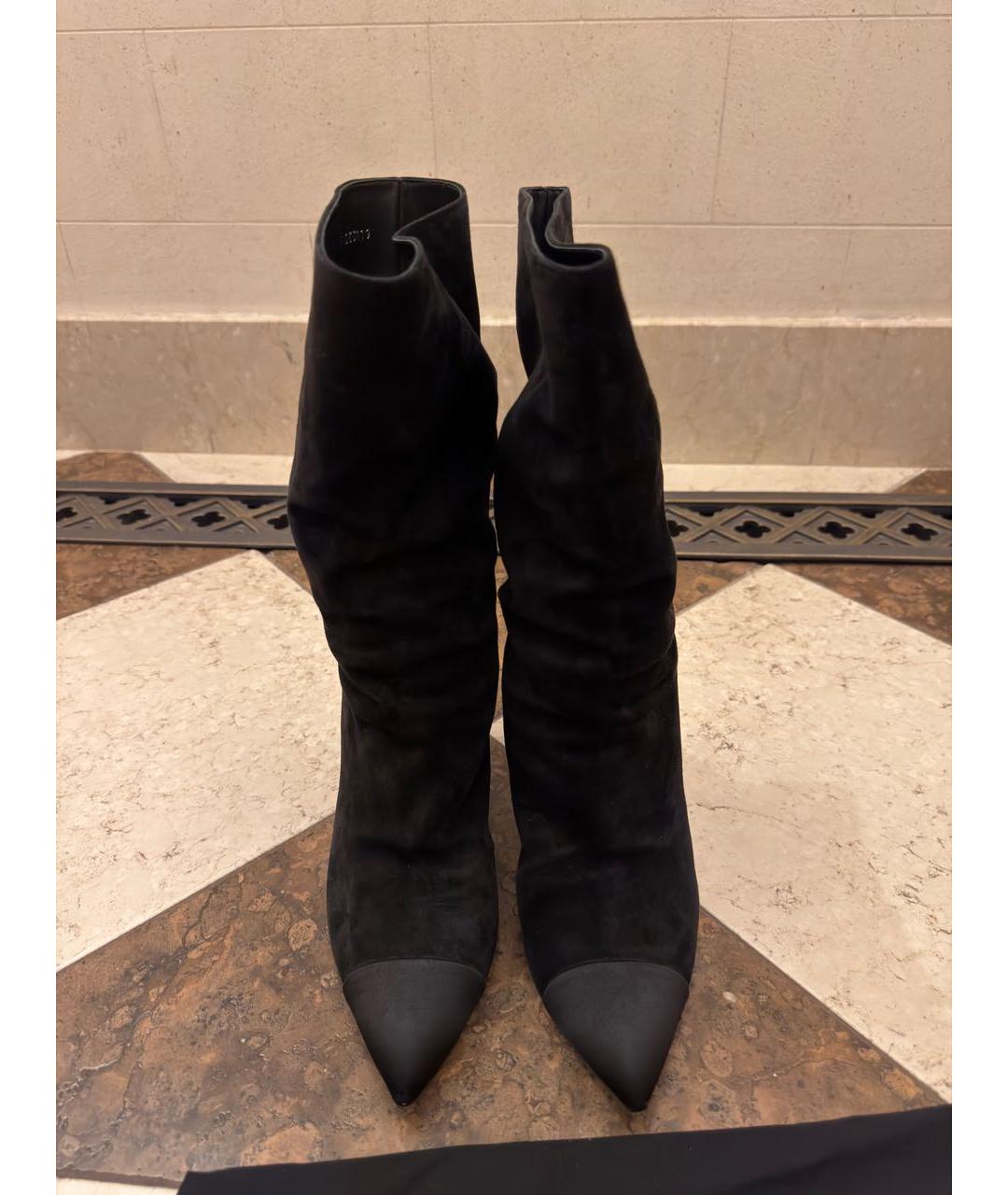 CHANEL Черные замшевые ботильоны, фото 2