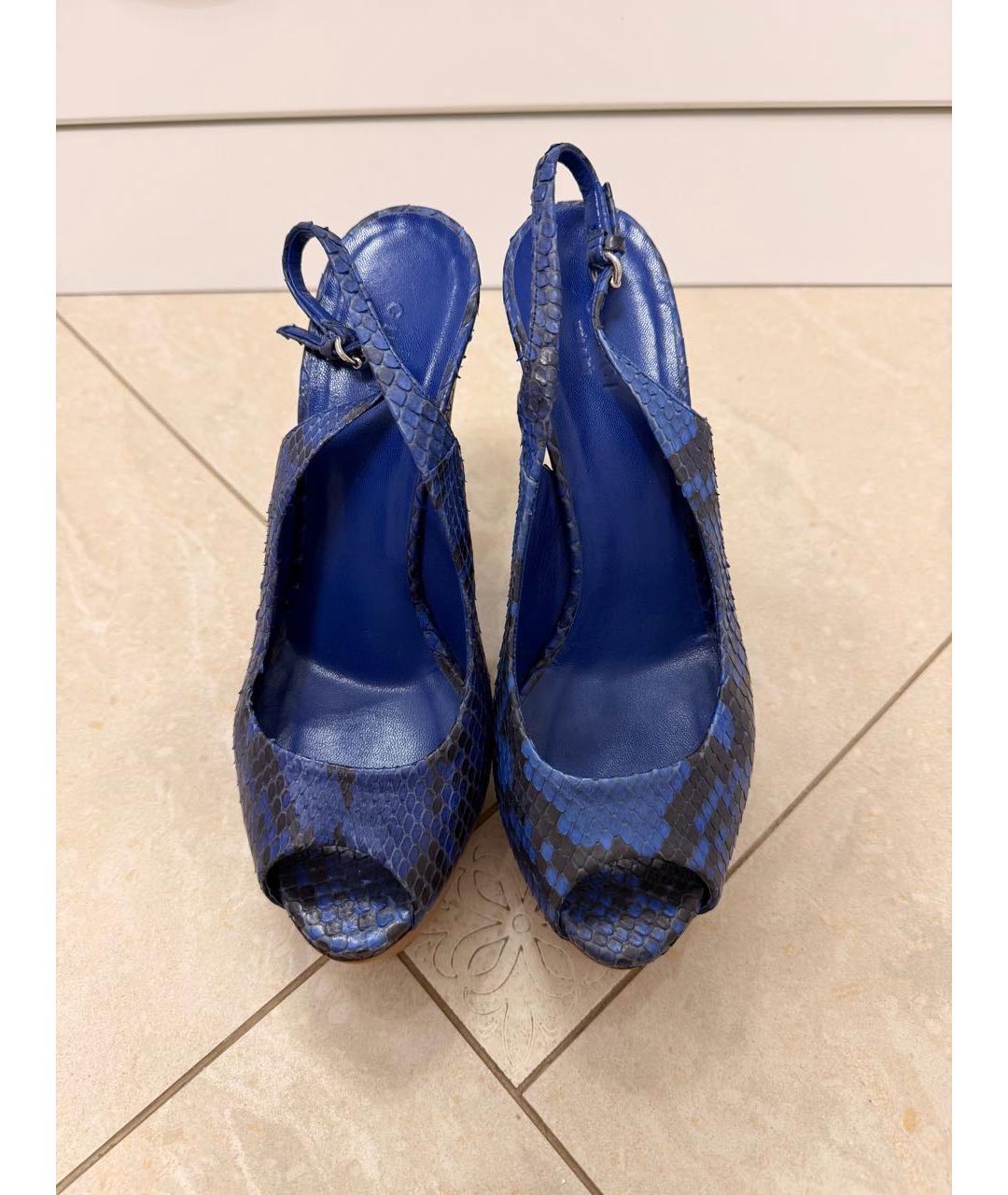 GUCCI Темно-синие босоножки из экзотической кожи, фото 2