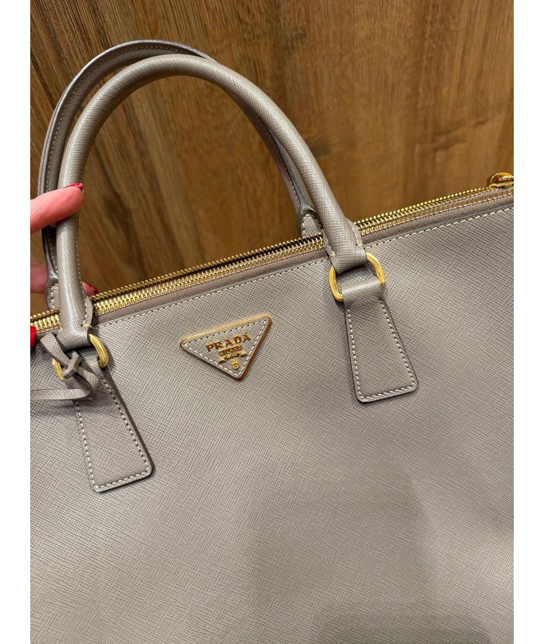 PRADA Серая кожаная сумка тоут, фото 8