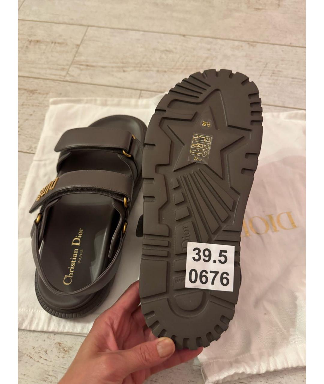 CHRISTIAN DIOR Антрацитовые кожаные сандалии, фото 2