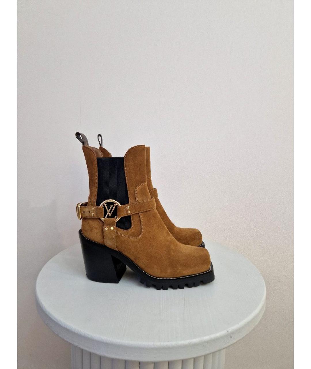 LOUIS VUITTON Коричневые замшевые полусапоги, фото 6