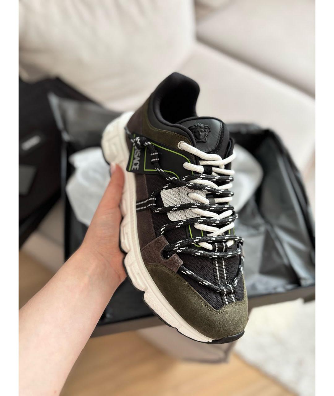 VERSACE Черные замшевые низкие кроссовки / кеды, фото 2