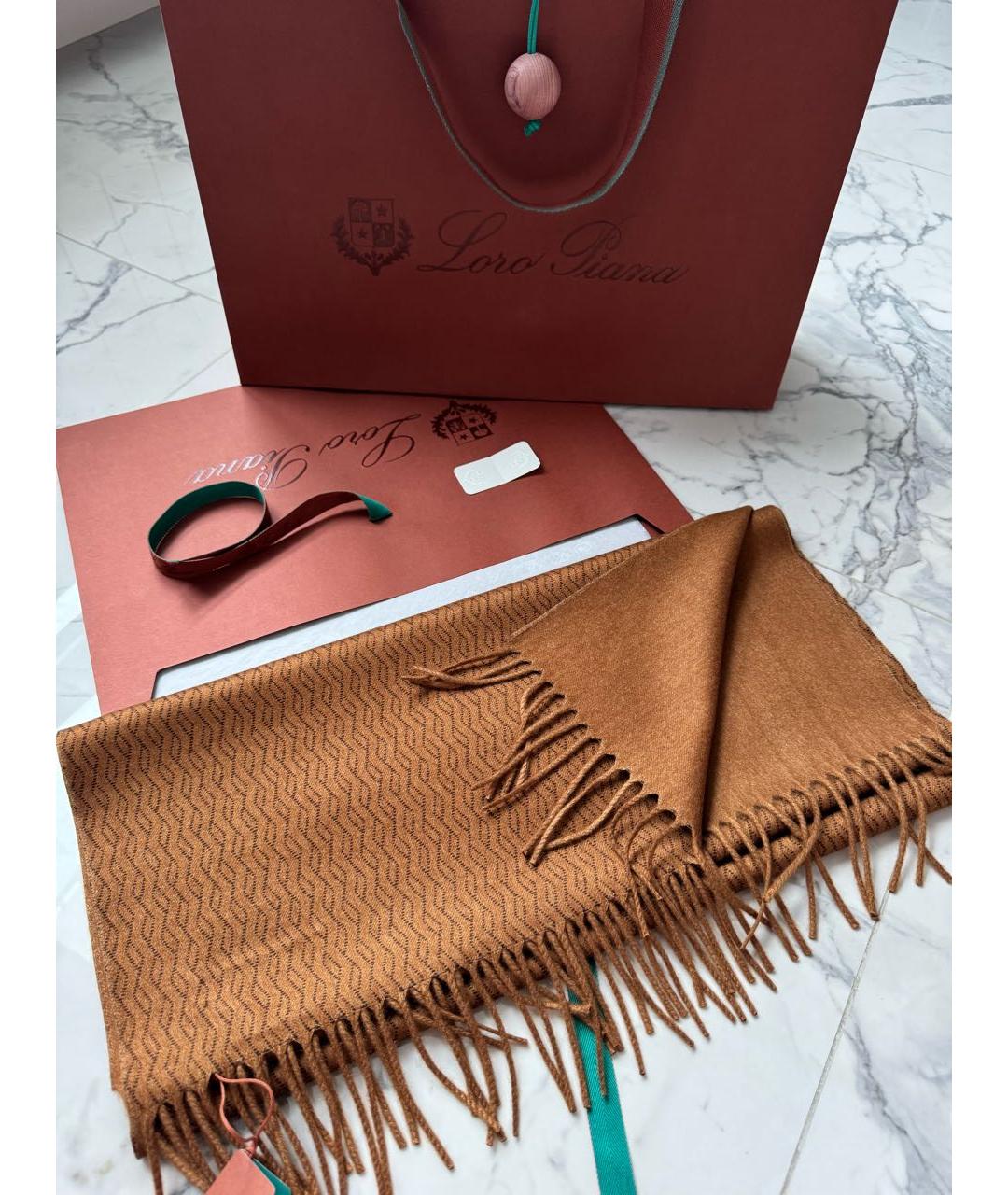 LORO PIANA Коричневый шелковый шарф, фото 3