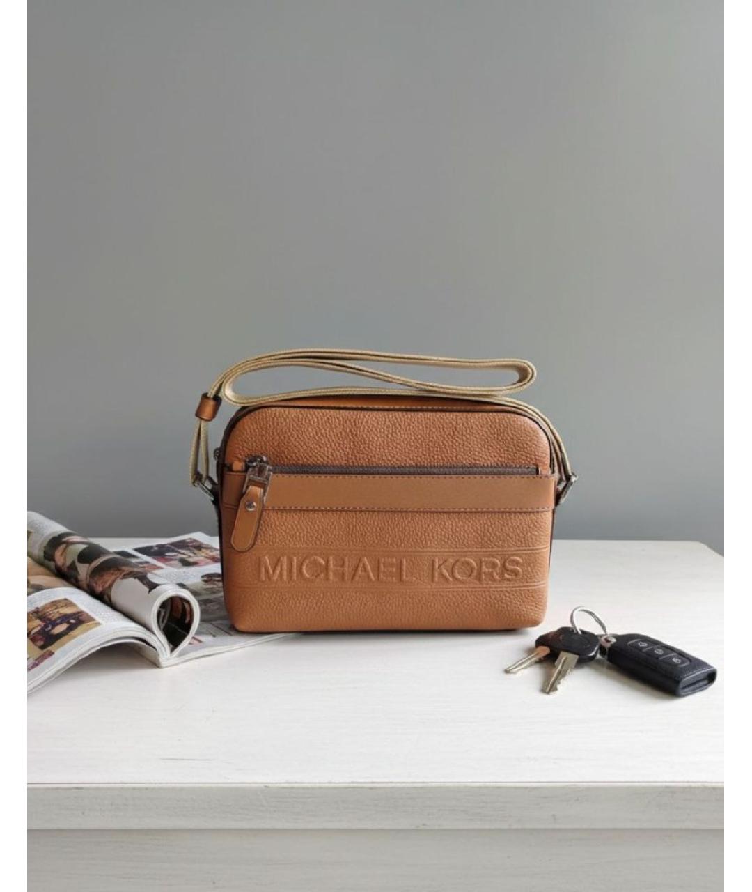 MICHAEL KORS Коричневая кожаная сумка на плечо, фото 5