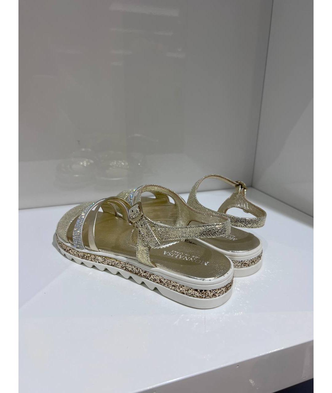 MONNALISA Золотые кожаные сандалии и шлепанцы, фото 3