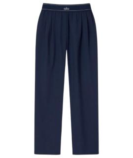 ALO YOGA Спортивные брюки и шорты