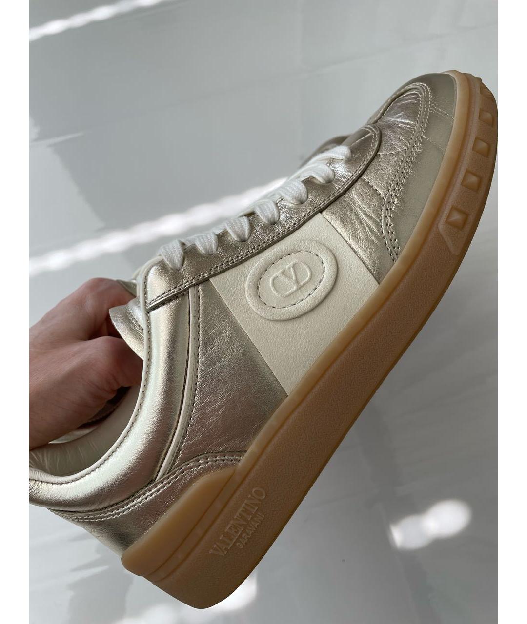 VALENTINO Золотые кожаные кеды, фото 5