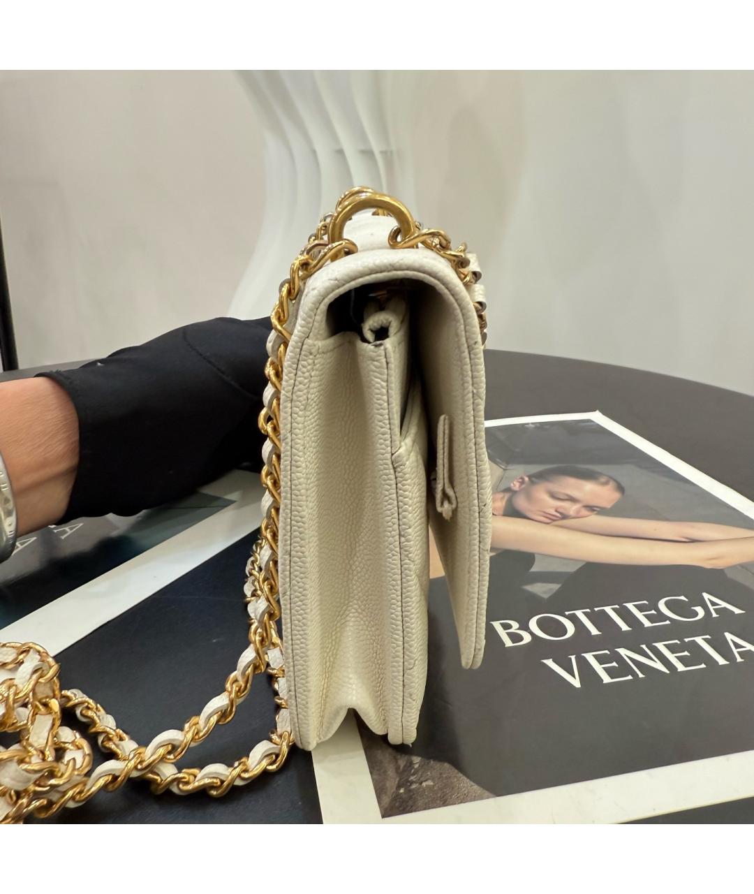 CHANEL Белая кожаная сумка через плечо, фото 4