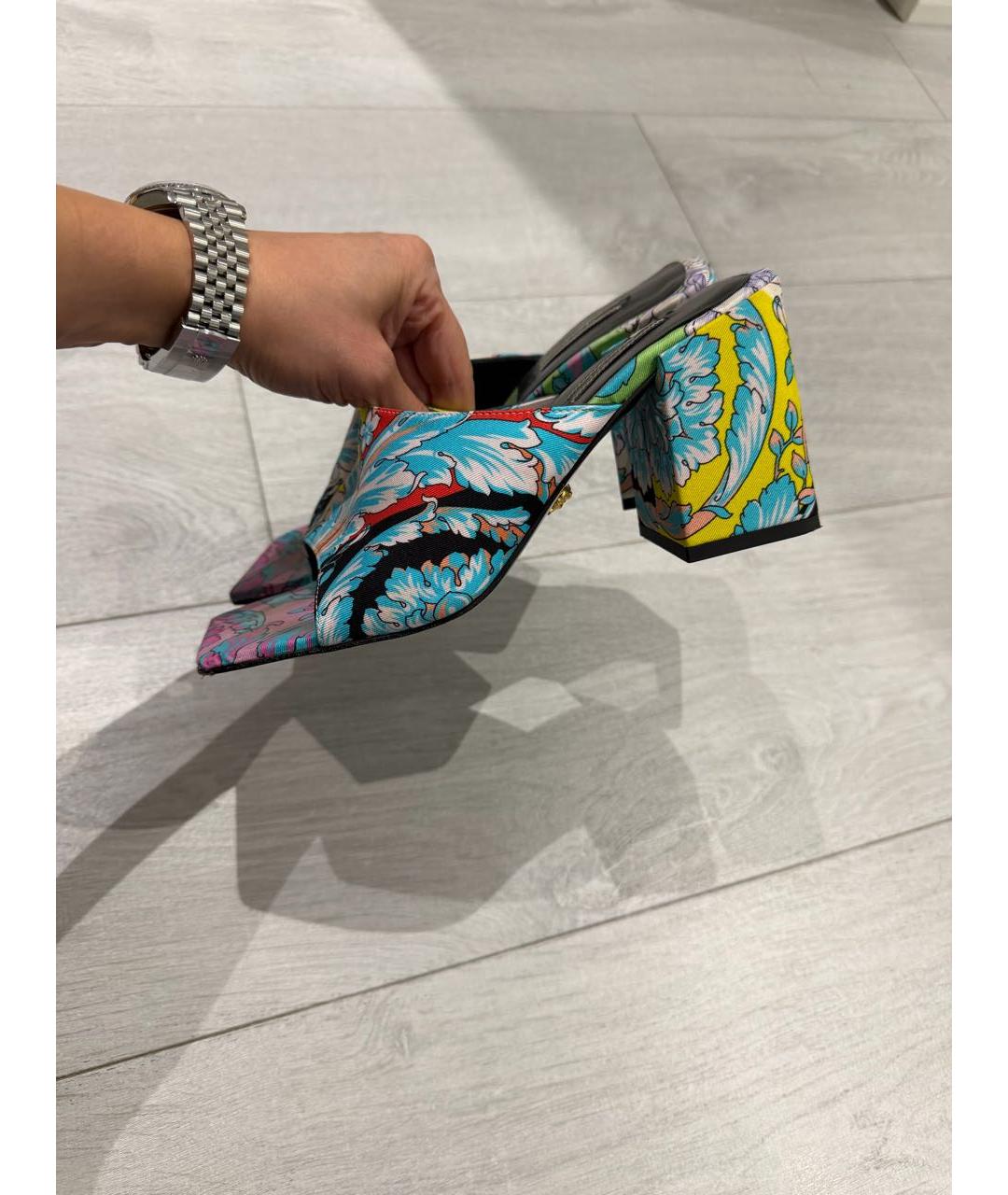 VERSACE Мульти текстильные мюли, фото 3