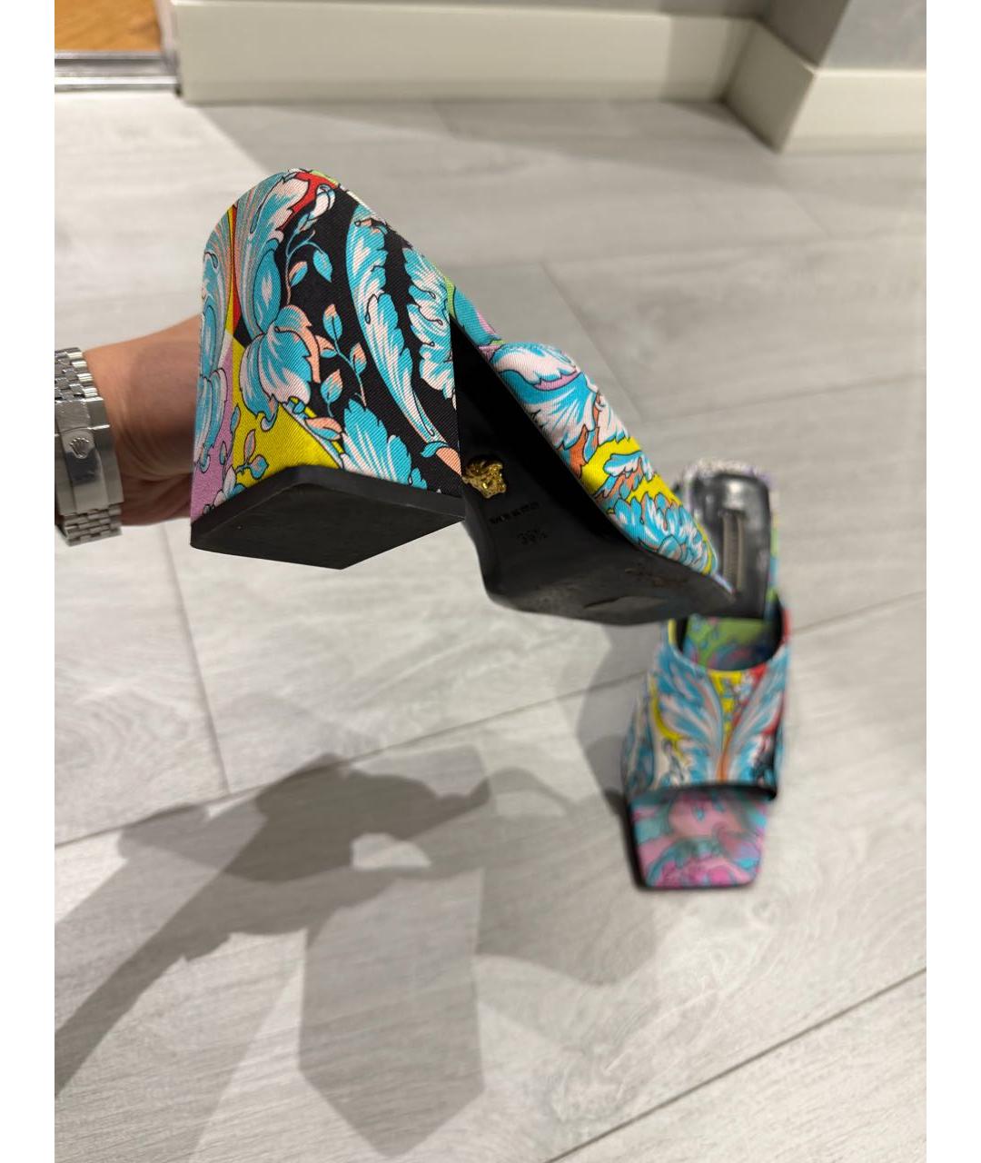 VERSACE Мульти текстильные мюли, фото 5