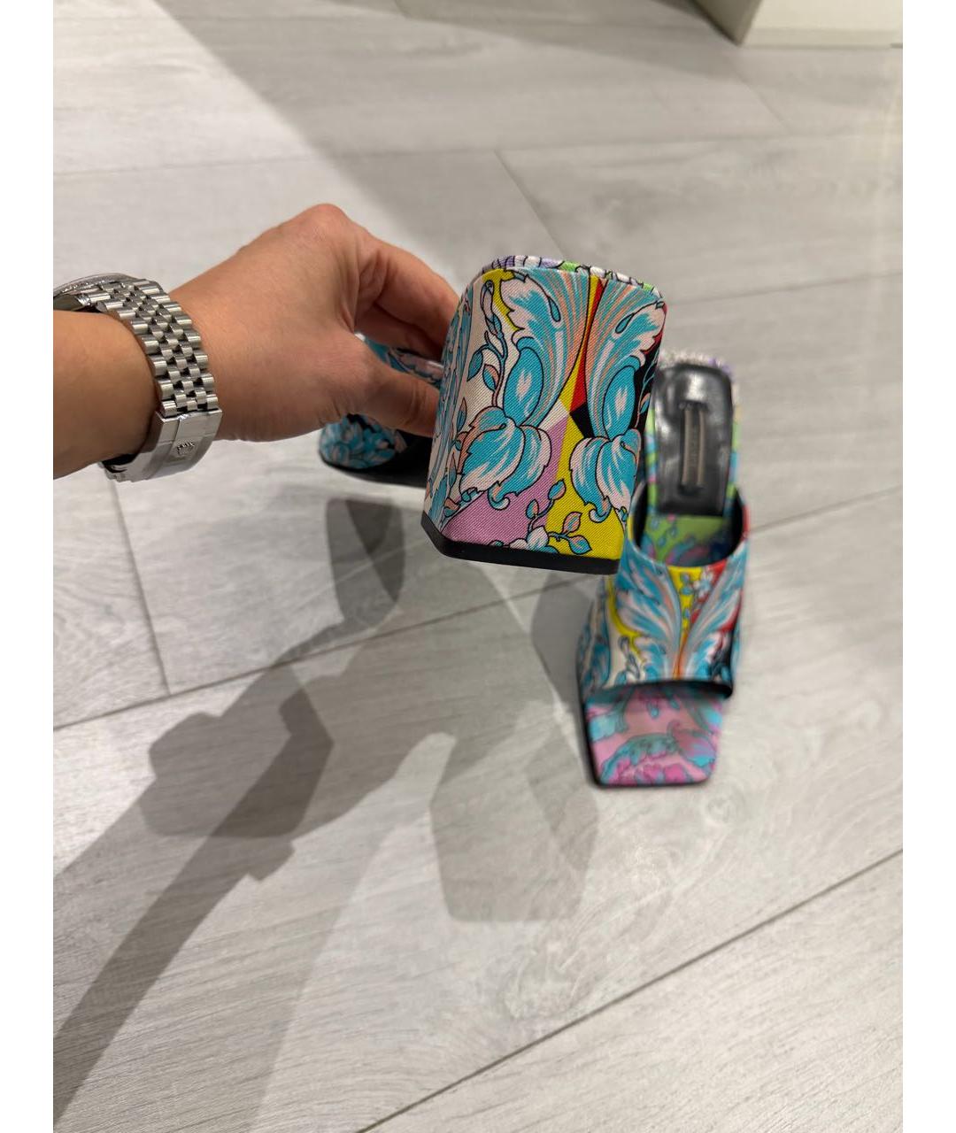 VERSACE Мульти текстильные мюли, фото 4