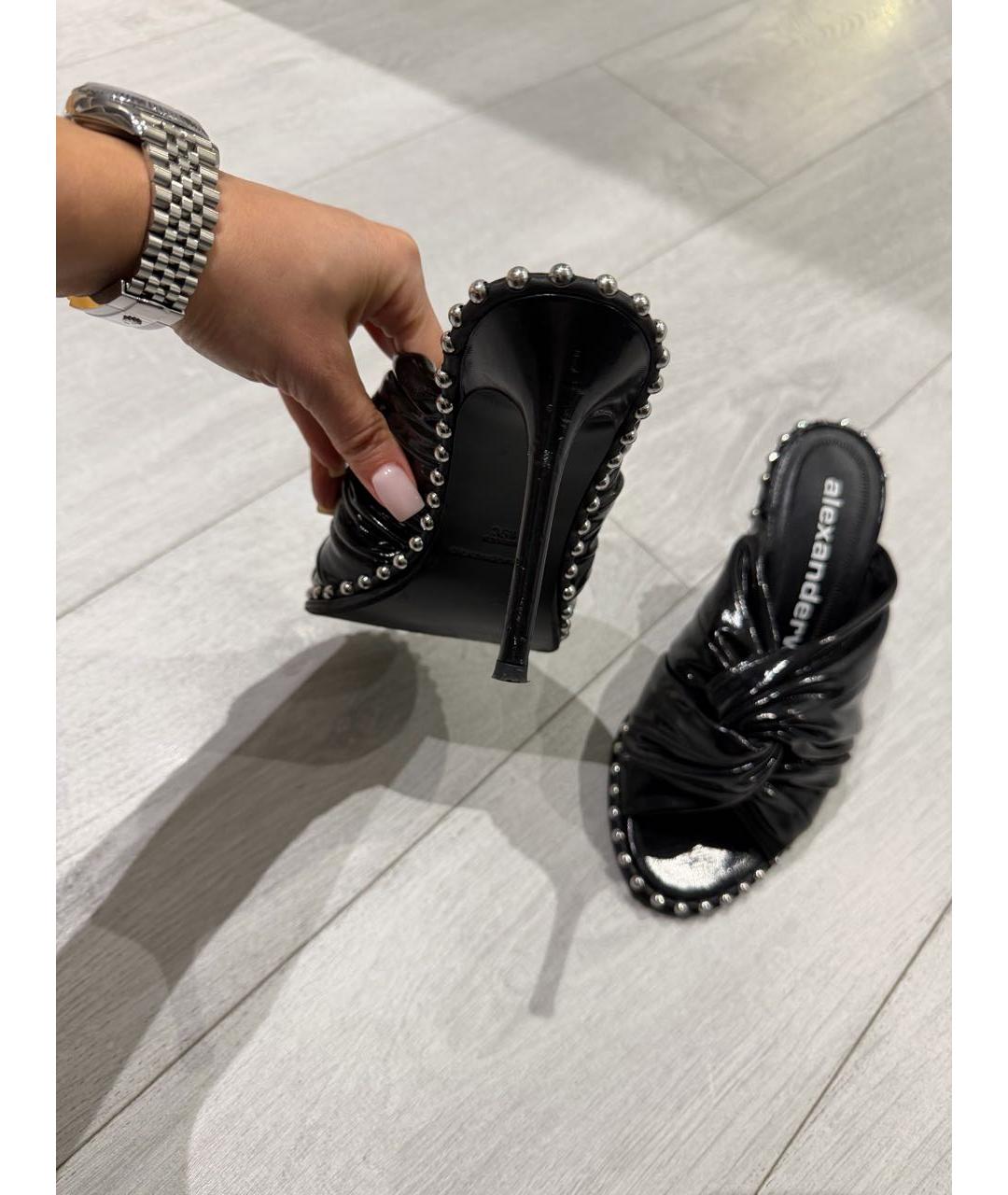 ALEXANDER WANG Черные мюли из лакированной кожи, фото 3