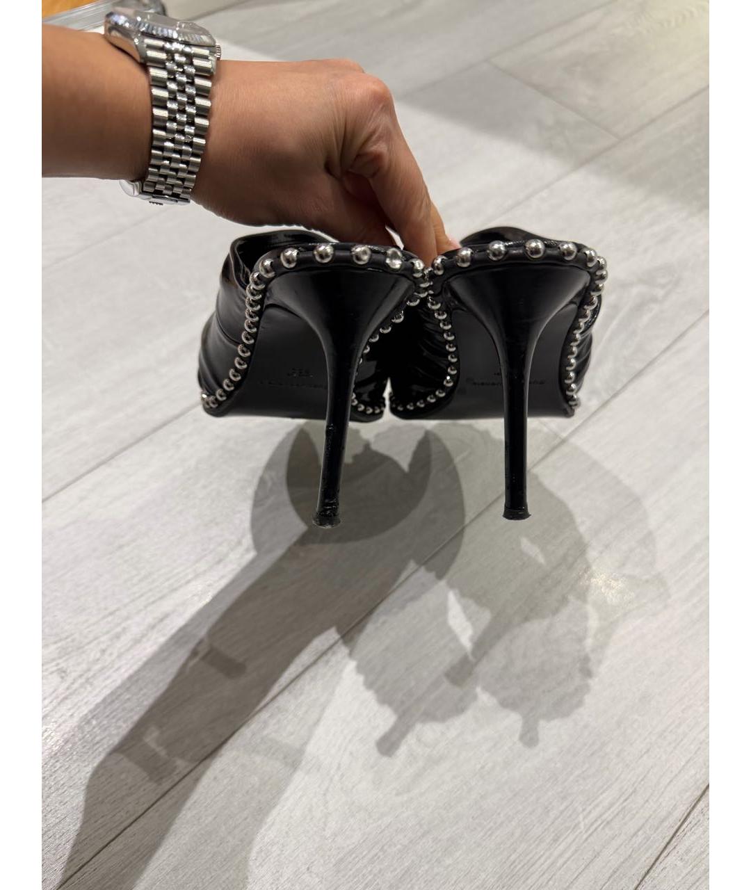 ALEXANDER WANG Черные мюли из лакированной кожи, фото 4