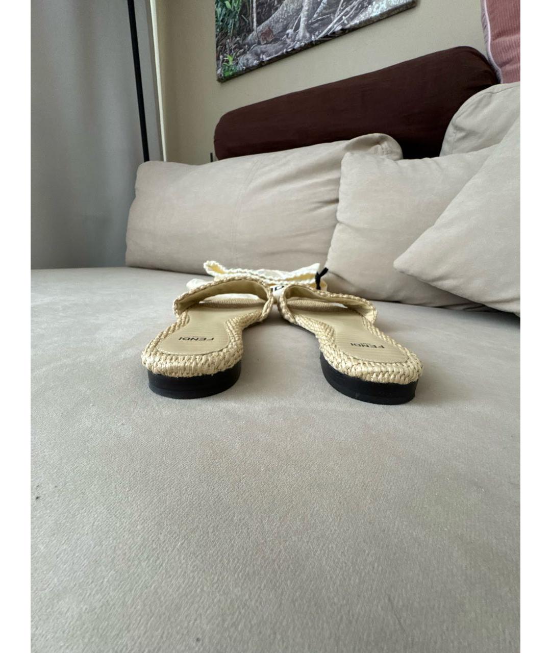 FENDI Бежевые шлепанцы, фото 4