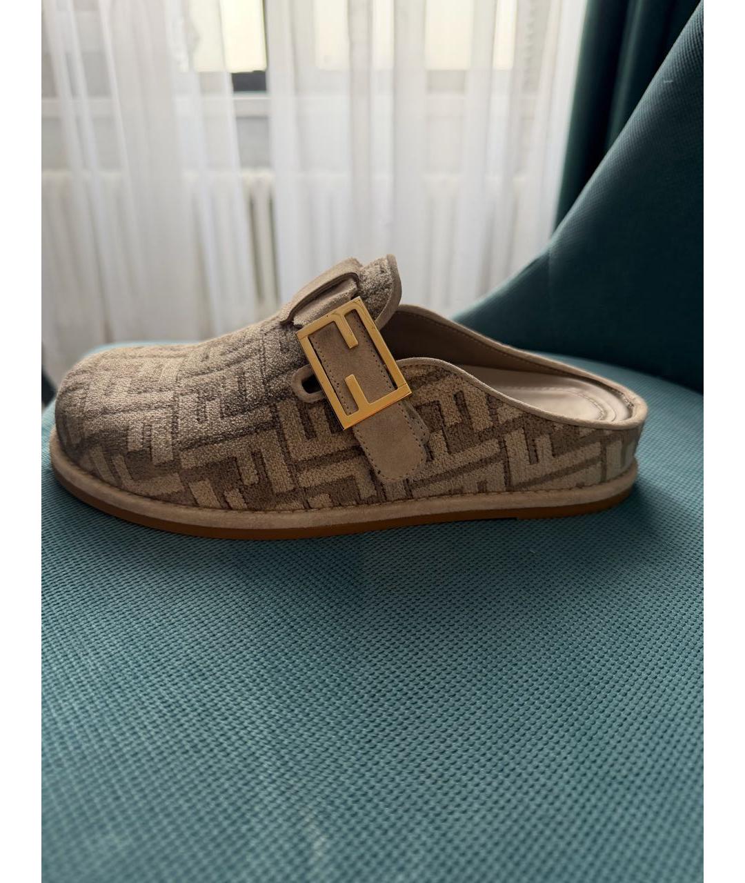 FENDI Бежевые замшевые сабо, фото 9