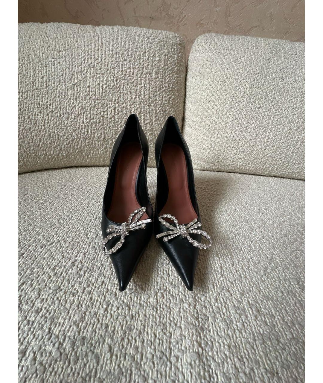 Amina Muaddi Черные кожаные туфли, фото 2