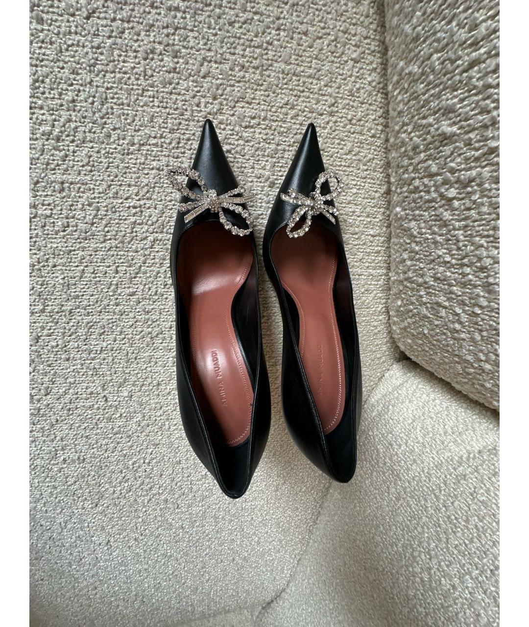 Amina Muaddi Черные кожаные туфли, фото 3