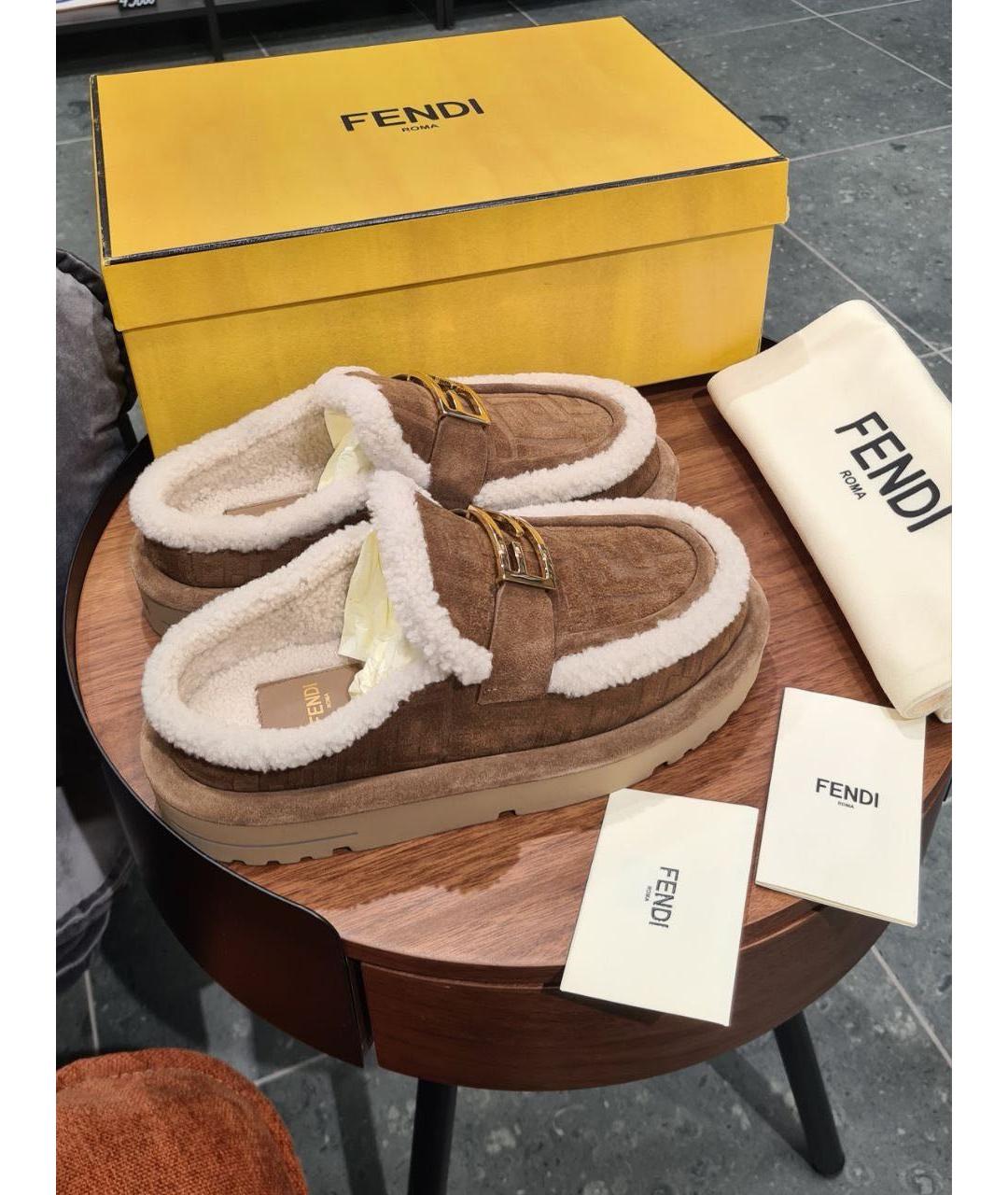 FENDI Коричневые замшевые сабо, фото 3