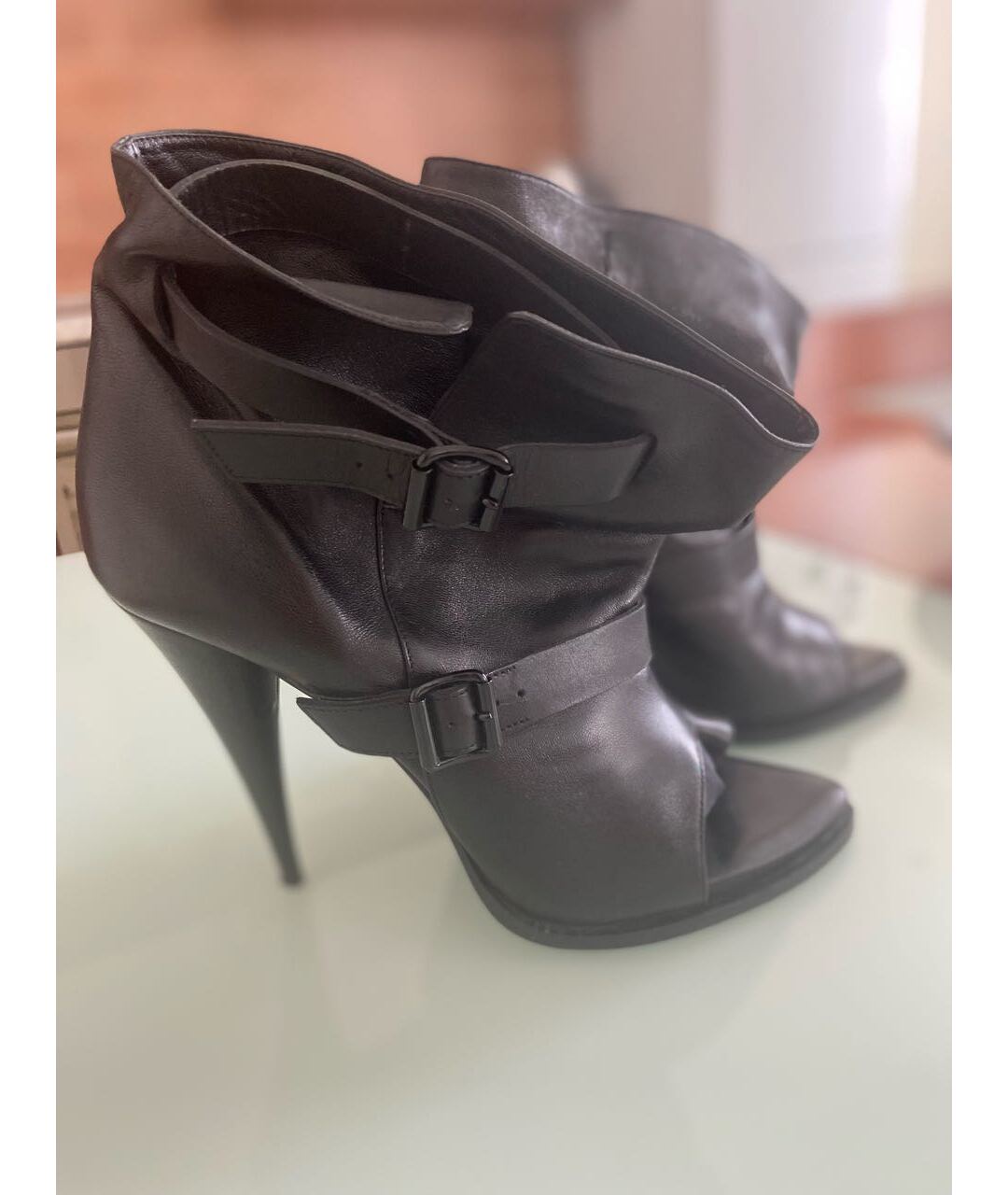 GIVENCHY Черные кожаные босоножки, фото 2