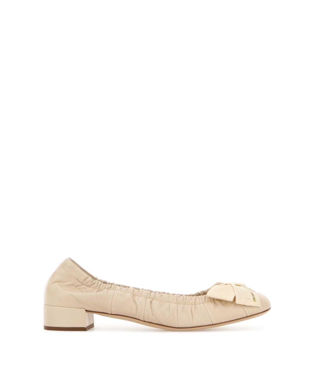 PRADA Бежевые кожаные балетки, фото 1