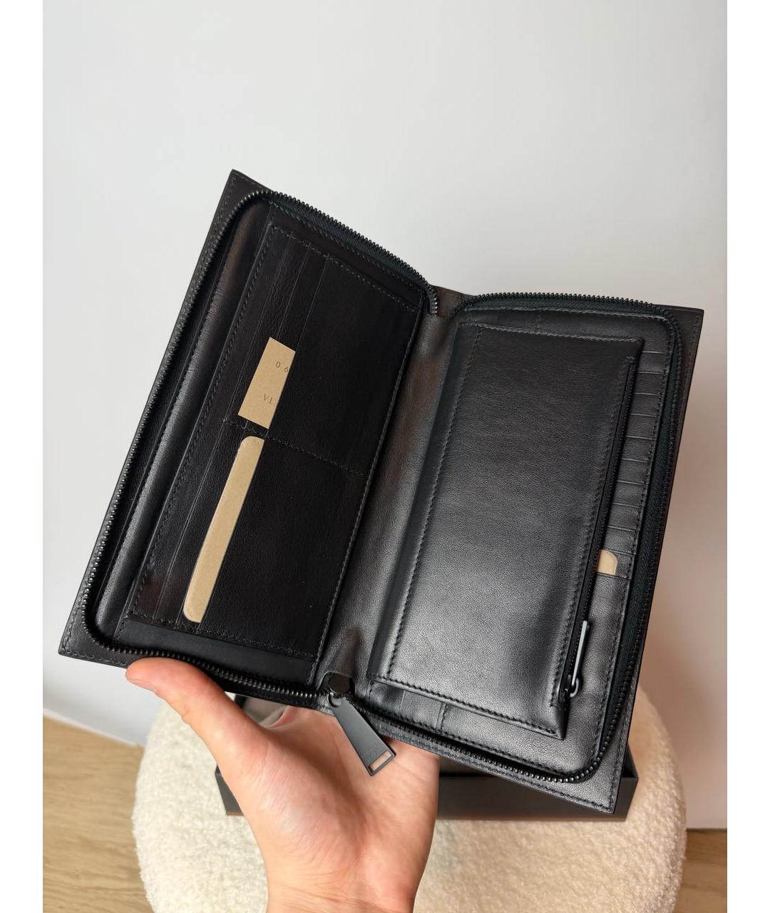 BOTTEGA VENETA Черная кожаная барсетка, фото 2