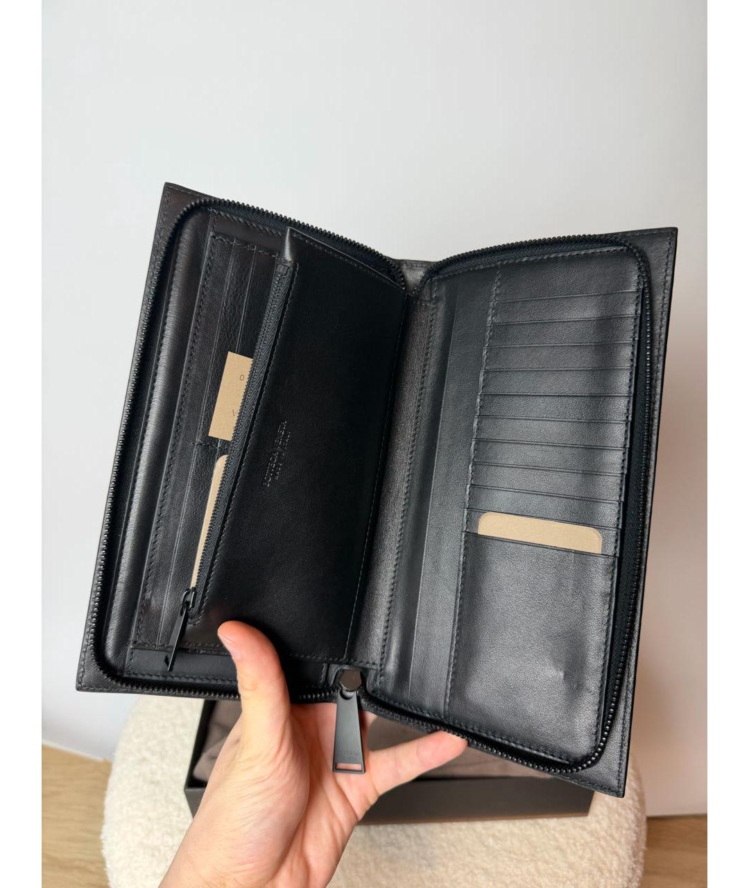 BOTTEGA VENETA Черная кожаная барсетка, фото 3