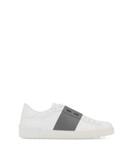 VALENTINO Низкие кроссовки / кеды