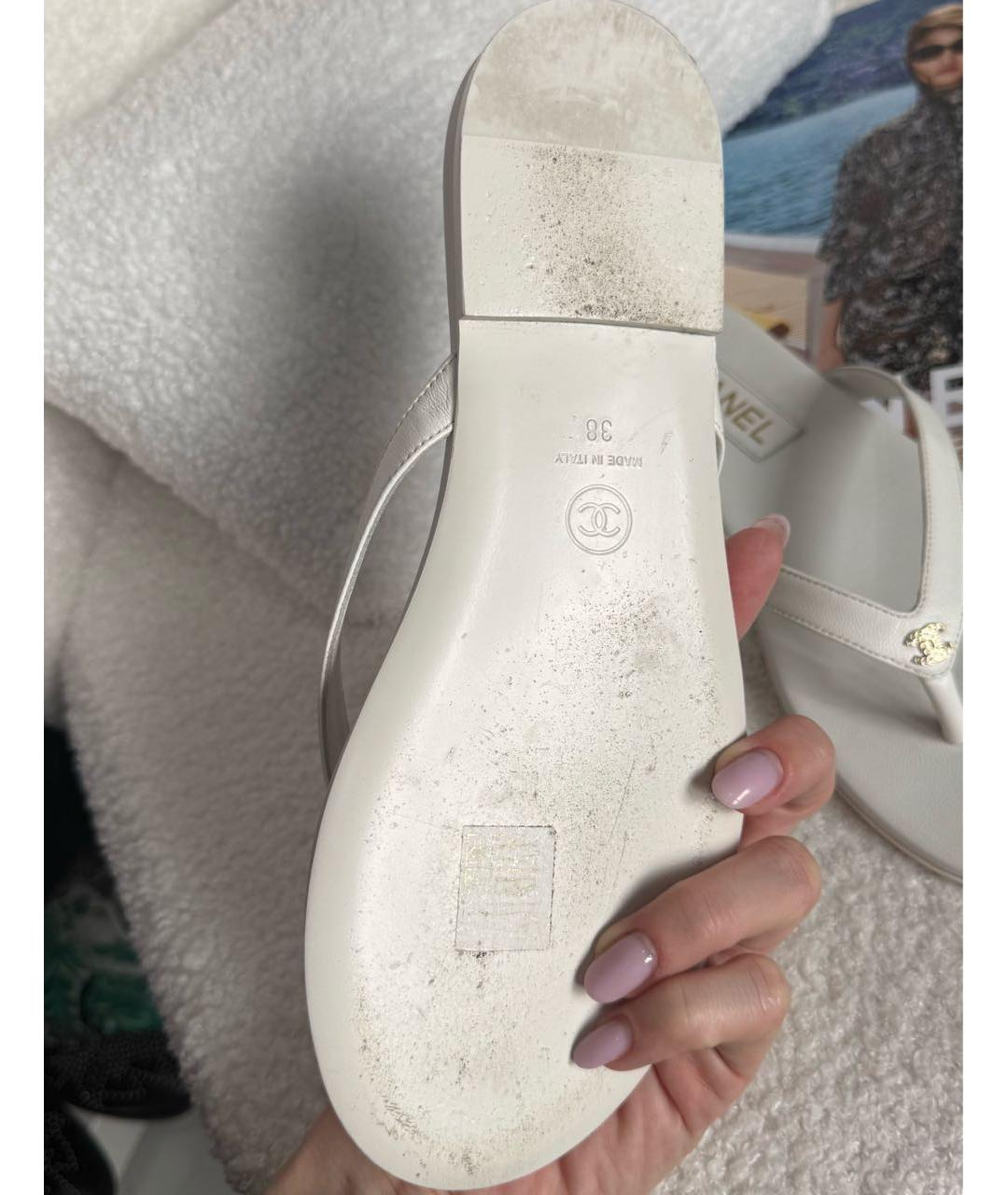 CHANEL Белые кожаные шлепанцы, фото 4