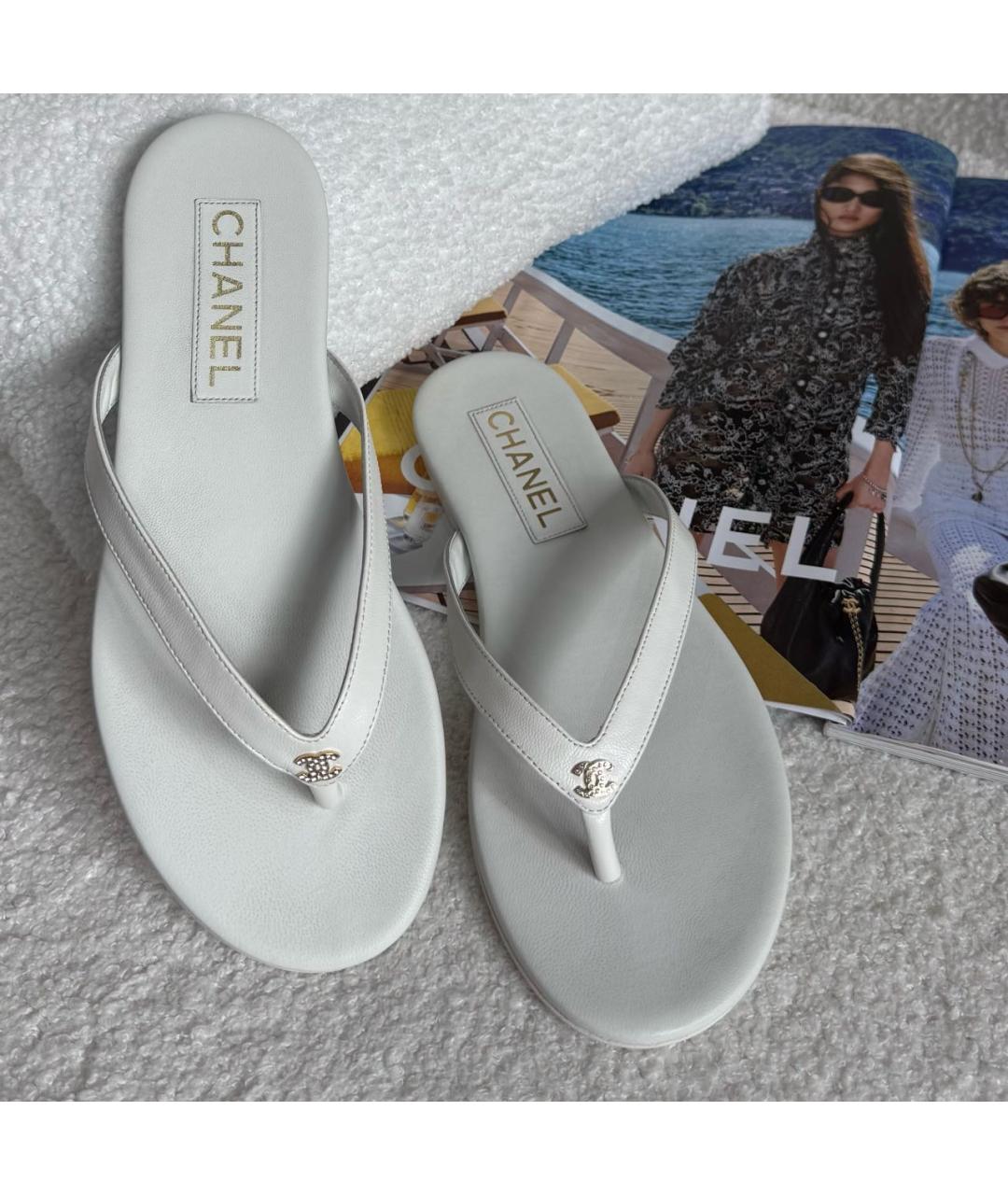 CHANEL Белые кожаные шлепанцы, фото 3
