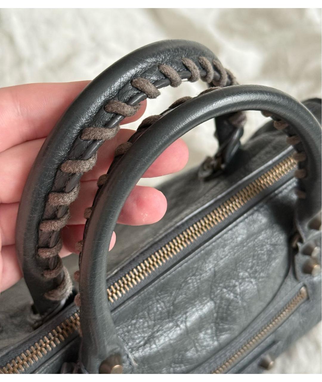 BALENCIAGA Серая кожаная сумка с короткими ручками, фото 3