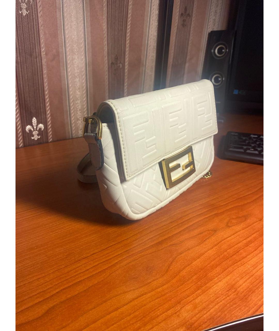 FENDI Белая кожаная сумка через плечо, фото 2